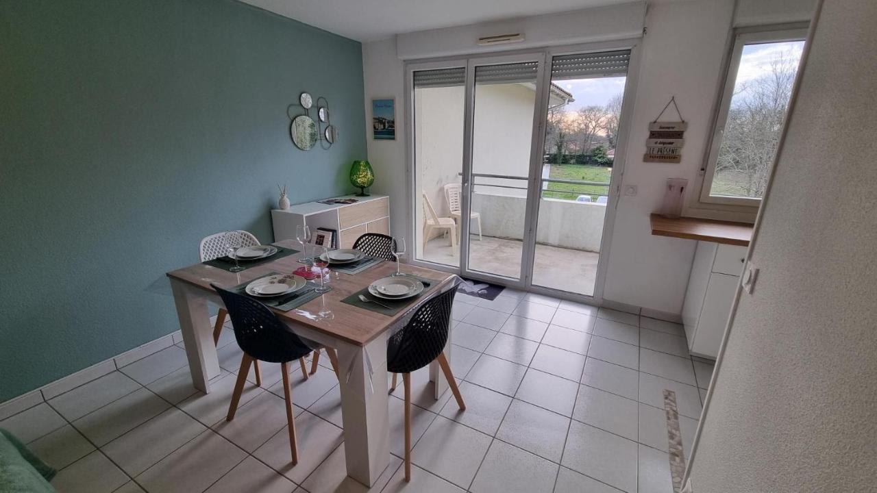Beau T2 Bien Equipe Au Calme! ! Appartement Saint-Pierre-du-Mont  Buitenkant foto